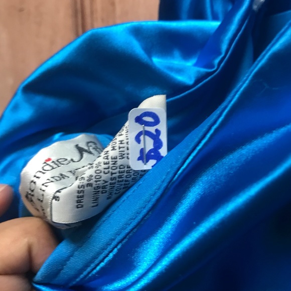 Blue Dress - Picture 3 of 3